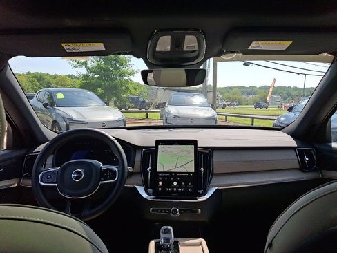 Certified 2026 Volvo XC90 B6 Plus AWD/4WD image 10