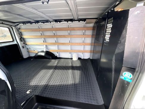 Used 2024 Chevrolet Express 2500 w/ Driver Convenience Package image 16