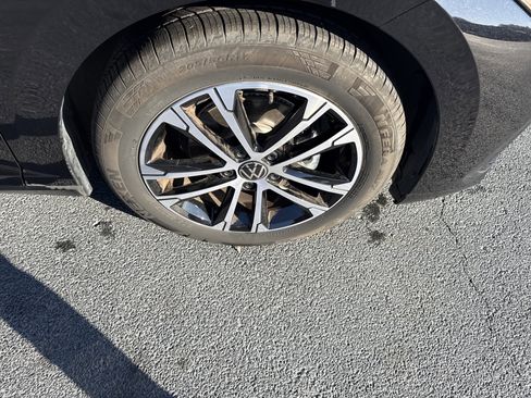 Used 2025 Volkswagen Jetta Sport image 10