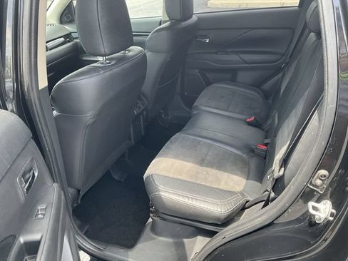 Used 2019 Mitsubishi Outlander ES AWD/4WD image 11