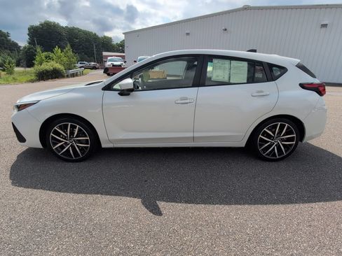 Used 2024 Subaru Impreza 2.0i Sport AWD/4WD image 3