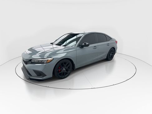 Used 2022 Honda Civic Sport image 4