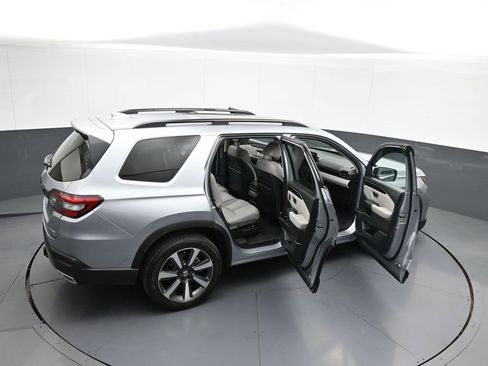 Certified 2023 Honda Pilot Touring image 47