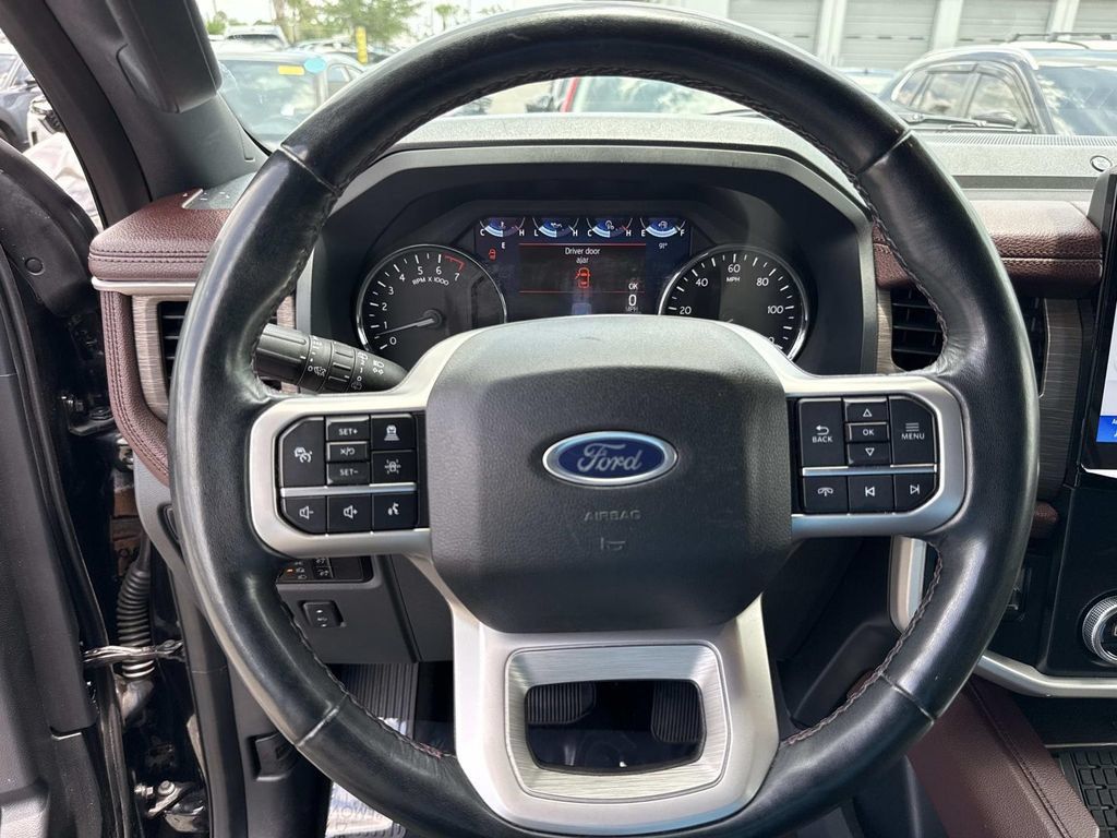 Used 2024 Ford Expedition Limited RWD image 43