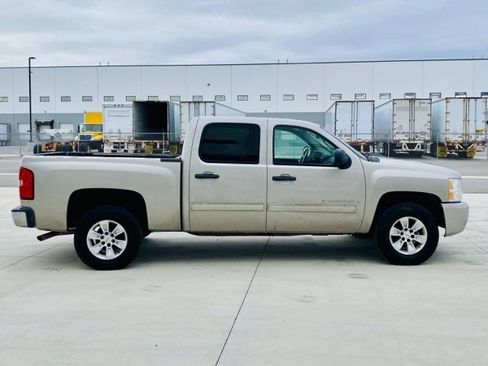 Used 2009 Chevrolet Silverado 1500 LT w/ Power Pack Plus image 4