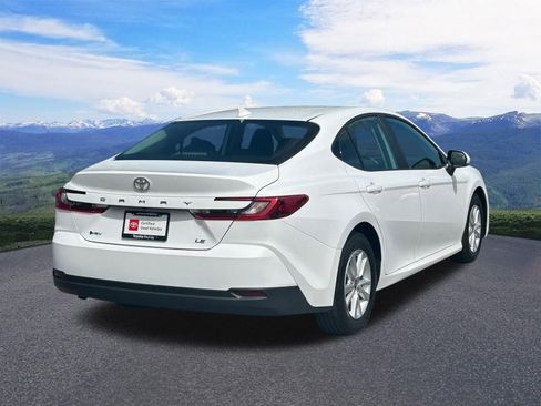 Used 2026 Toyota Camry LE FWD image 5