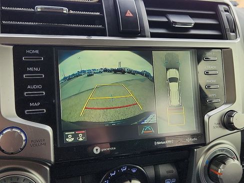 Used 2022 Toyota 4Runner SR5 Premium image 7