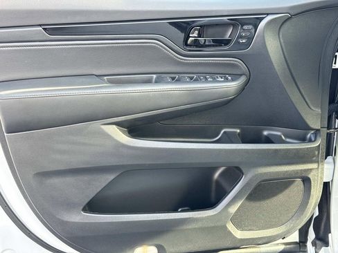 Used 2023 Honda Odyssey Elite image 19