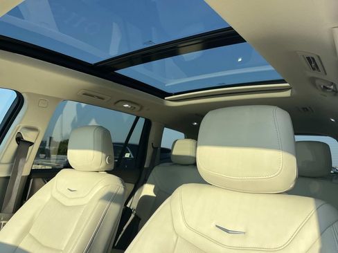 Used 2022 Cadillac XT6 Premium Luxury FWD image 34