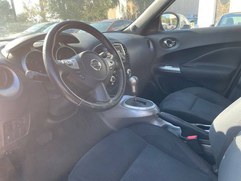 Used 2011 Nissan Juke SV FWD image 10