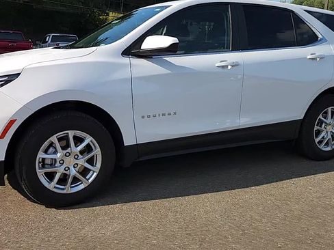 Used 2024 Chevrolet Equinox LT image 3