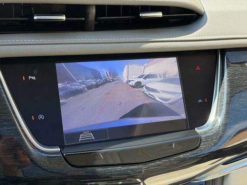 Used 2020 Cadillac XT6 Premium Luxury w/ LPO, Floor Liner Package image 31