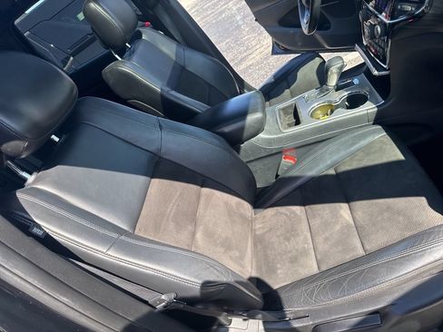Used 2019 Jeep Grand Cherokee Altitude AWD/4WD image 37