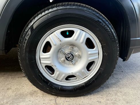 Used 2006 Honda CR-V LX image 25