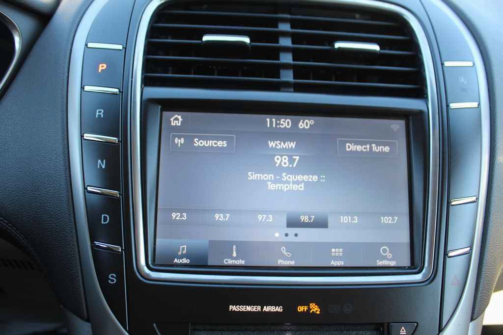 Used 2019 Lincoln Nautilus FWD image 19