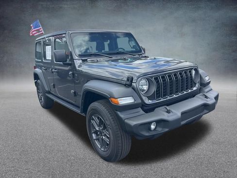 Used 2024 Jeep Wrangler Unlimited Sport AWD/4WD image 2