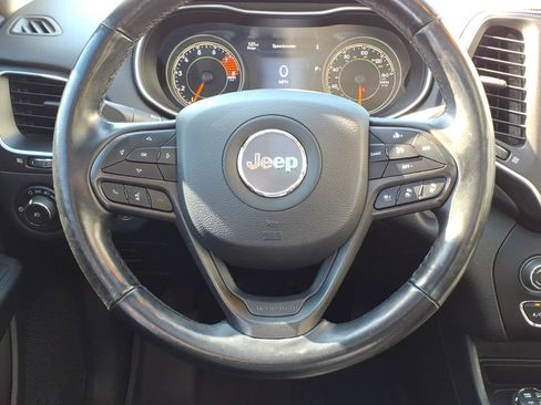 Used 2021 Jeep Cherokee Trailhawk w/ Sun, Sound & Nav Group AWD/4WD image 13