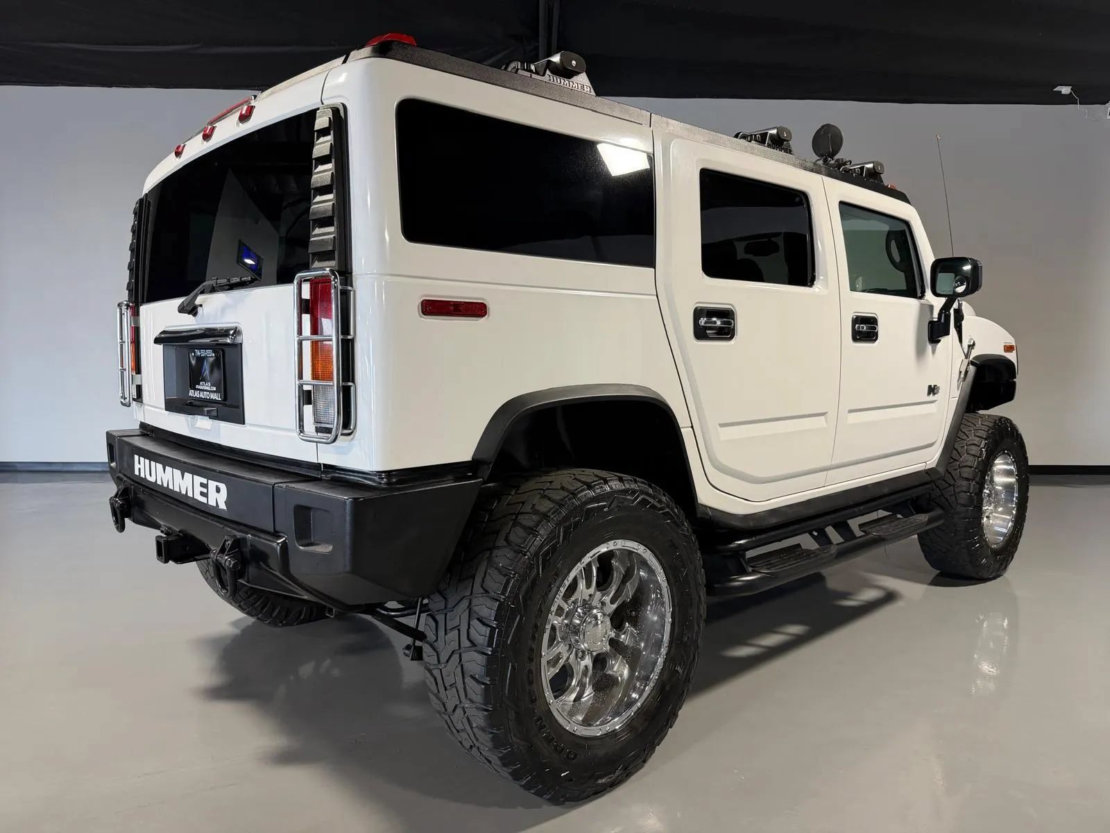Used 2004 HUMMER H2 w/ Preferred Equipment Group AWD/4WD image 4