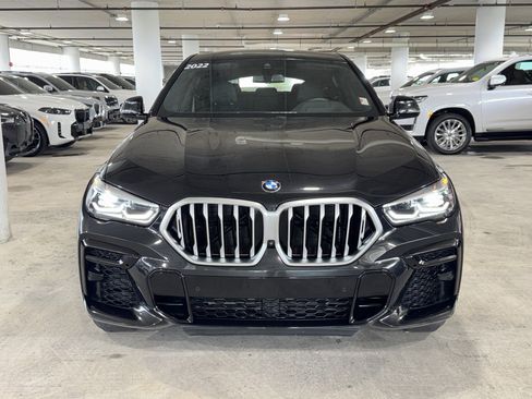 Used 2022 BMW X6 xDrive40i w/ M Sport Package AWD/4WD image 3