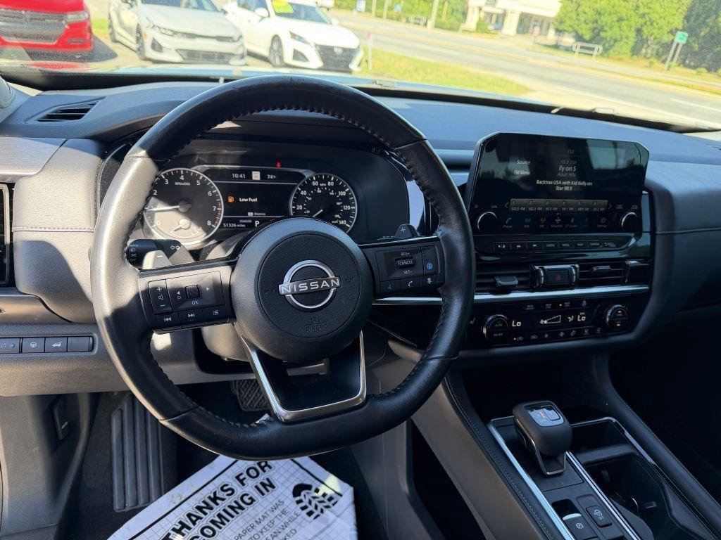 Used 2023 Nissan Pathfinder SL w/ SL Premium Package FWD image 18