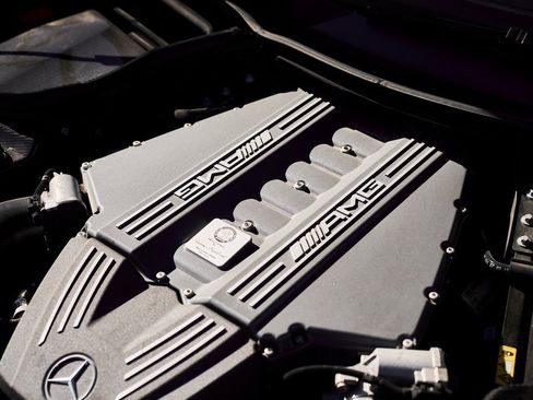 Used 2012 Mercedes-Benz SLS AMG Coupe image 4