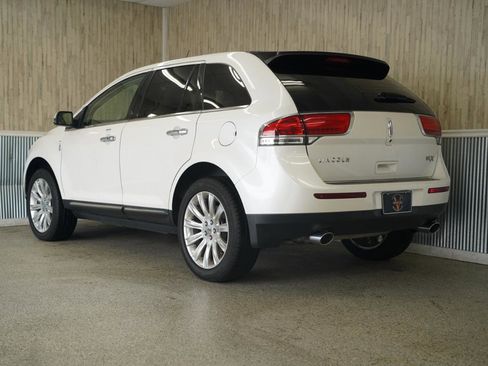 Used 2015 Lincoln MKX FWD w/ Equipment Group 102A image 7