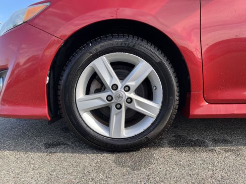 Used 2012 Toyota Camry SE FWD image 21
