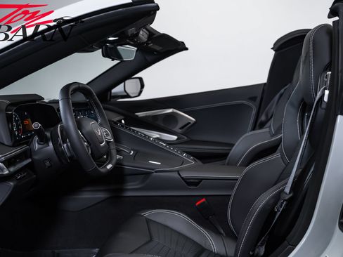 Used 2024 Chevrolet Corvette Z06 RWD image 33