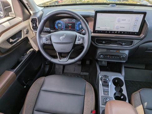 New 2025 Ford Bronco Sport Outer Banks w/ Outer Banks Tech Package+ AWD/4WD image 17