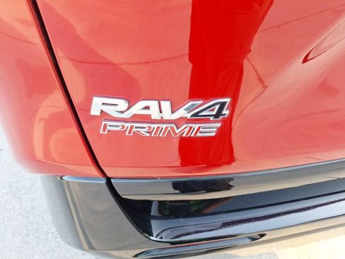 Used 2024 Toyota RAV4 SE w/ Weather & Moonroof Package AWD/4WD image 12