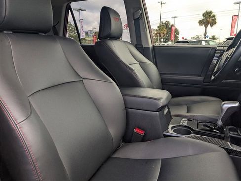 Used 2024 Toyota 4Runner TRD Off-Road Premium image 36