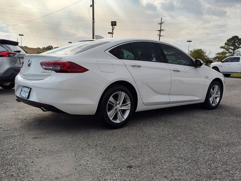 Used 2019 Buick Regal Preferred image 6