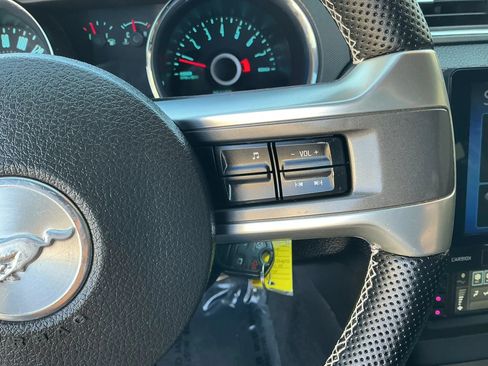 Used 2014 Ford Mustang Coupe RWD image 24