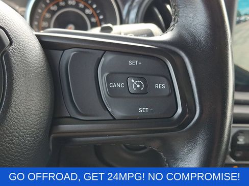 Used 2022 Jeep Wrangler Unlimited Sport AWD/4WD image 24