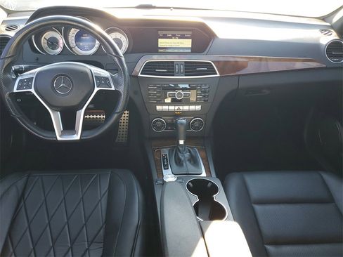 Used 2014 Mercedes-Benz C 250 Sedan image 16