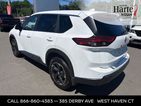 Certified 2025 Nissan Rogue SV AWD/4WD image 6