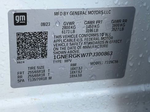 Used 2023 Chevrolet Traverse LT image 36