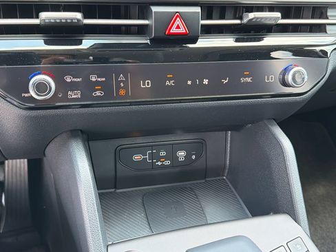 New 2026 Kia Sportage SX FWD image 28
