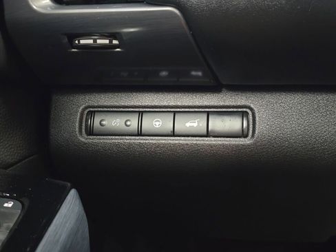 Used 2025 Nissan Pathfinder SL w/ SL Premium Package image 28