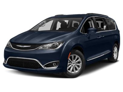 Certified 2018 Chrysler Pacifica Touring-L w/ Advanced Safetytec Group