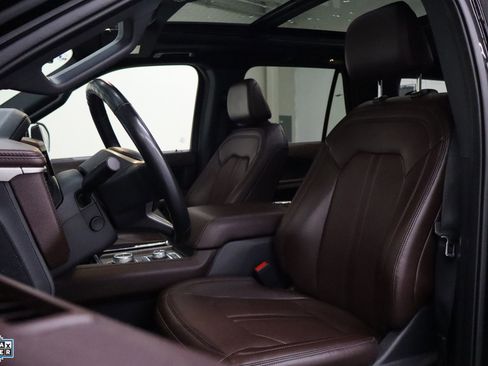 Certified 2024 Ford Expedition Limited image 16