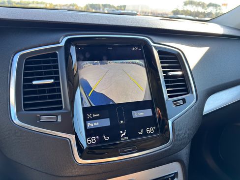 Used 2017 Volvo XC90 T6 Momentum image 16