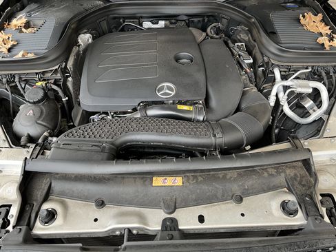 Certified 2022 Mercedes-Benz GLC 300 image 36