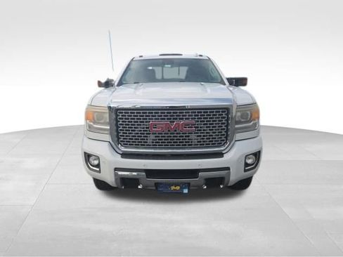 Used 2015 GMC Sierra 3500 Denali w/ Duramax Plus Package image 3