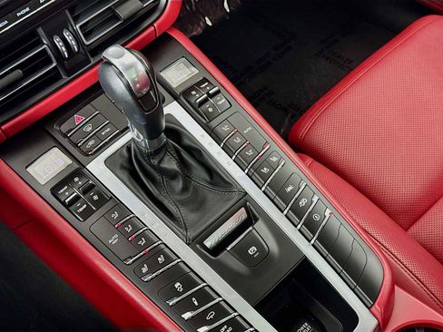 Used 2021 Porsche Macan GTS image 17