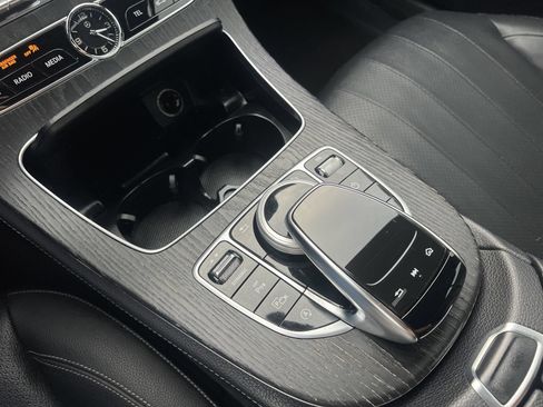 Used 2018 Mercedes-Benz E 300 image 7