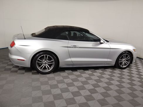 Used 2016 Ford Mustang Premium image 12