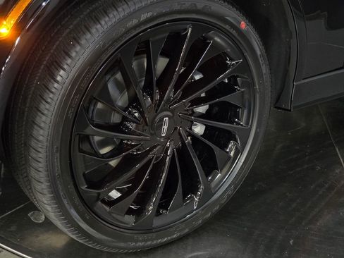 New 2026 Lincoln Aviator Reserve w/ Jet Appearance Package image 12