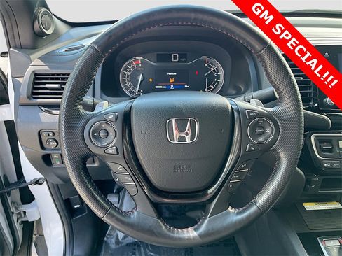 Used 2023 Honda Ridgeline Black Edition image 11