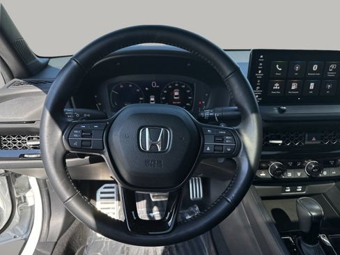 Used 2023 Honda Accord Sport image 11